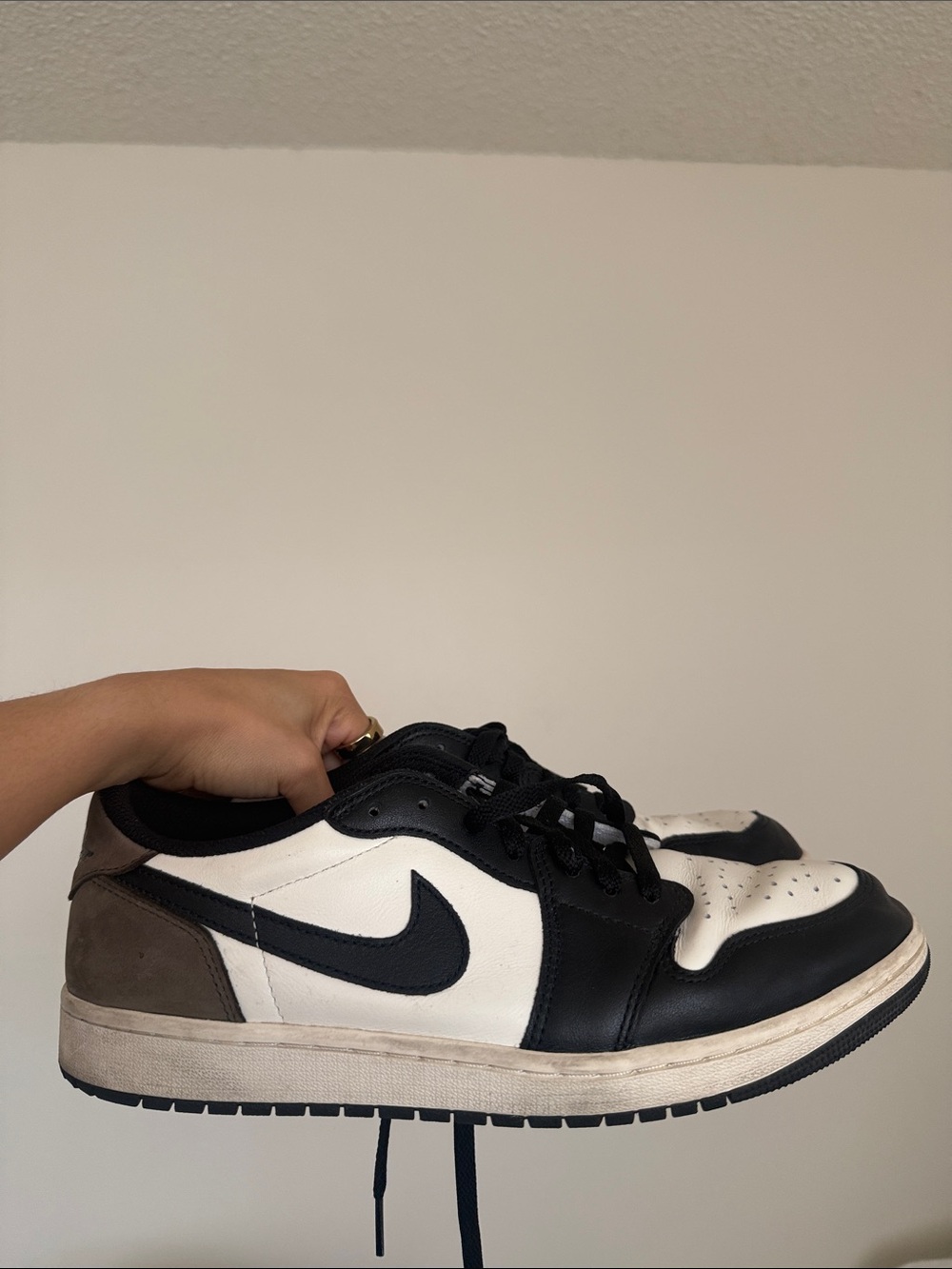 Nike Men’s Jordan 1 Mocha Low-Top Sneakers